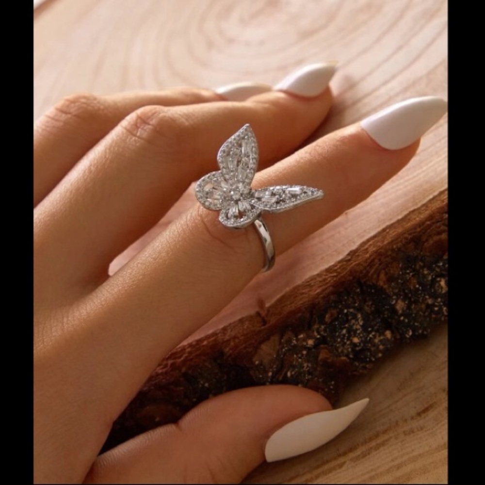 🦋Crystal Butterfly Statement Ring, Great Quality